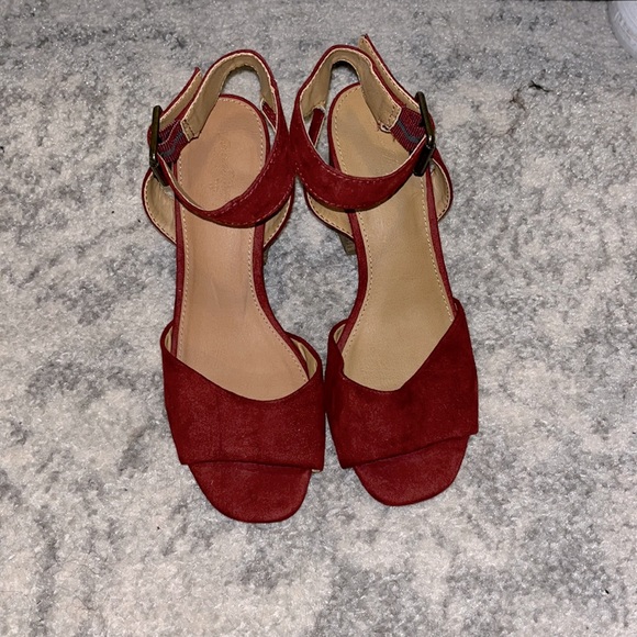 Women’s Open Toe Heels - Picture 1 of 6